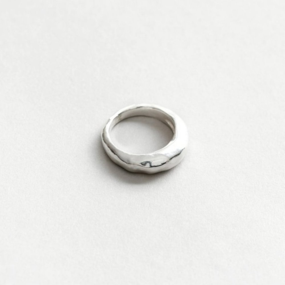 Elegant Silver Ring